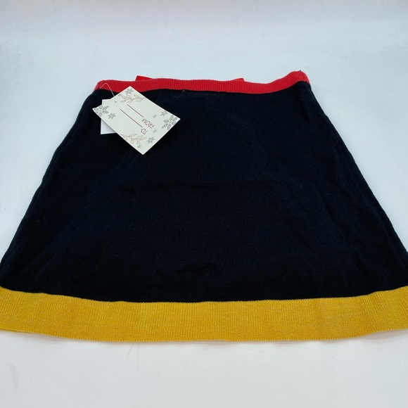 Christmas Bow Skirt - Picture 4 of 4